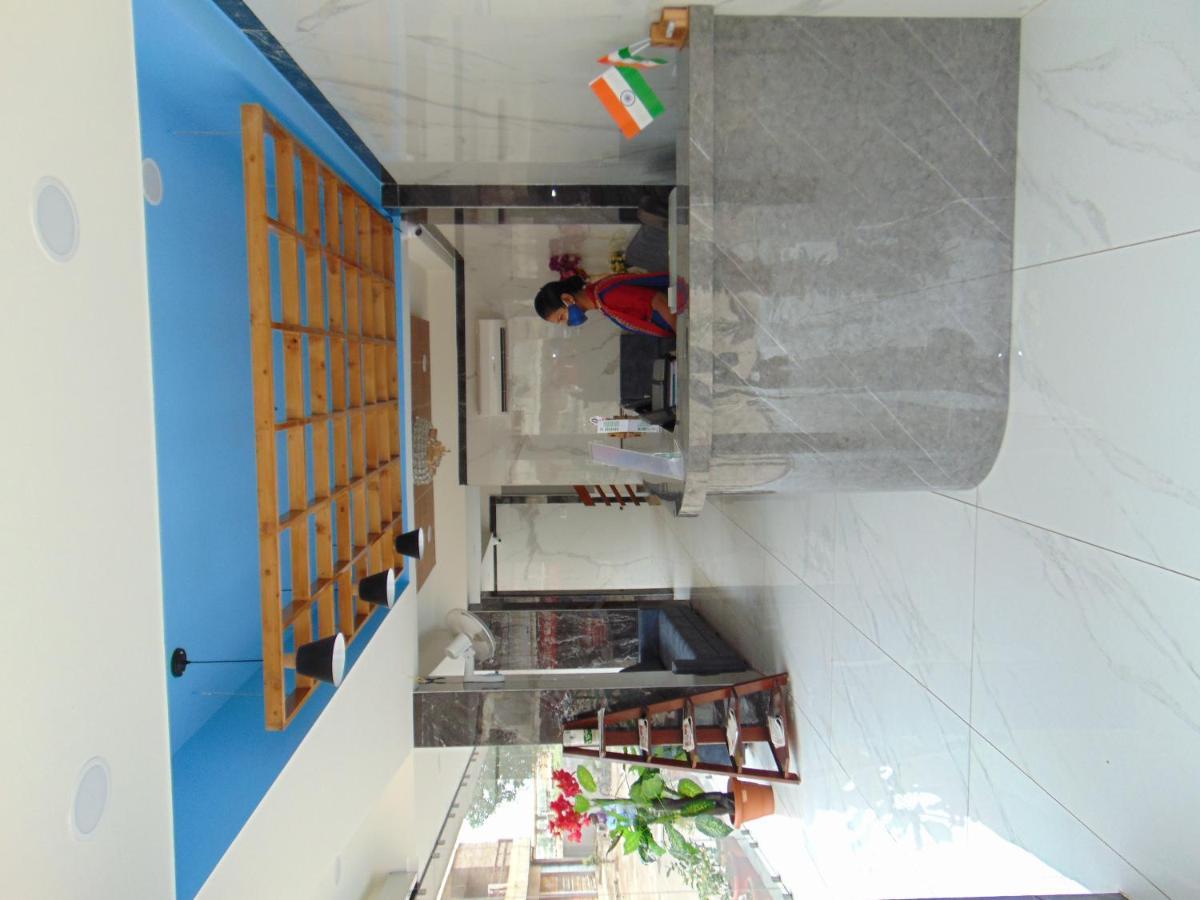 The Grand Vardhman Hotel Morbi Buitenkant foto